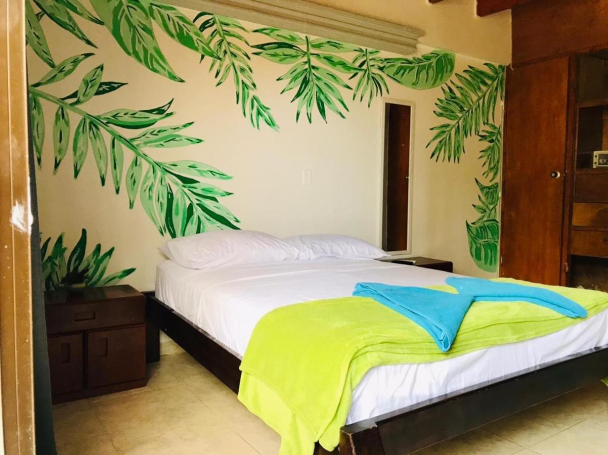 Hostal Mom Mariela Сан-Андрес Экстерьер фото