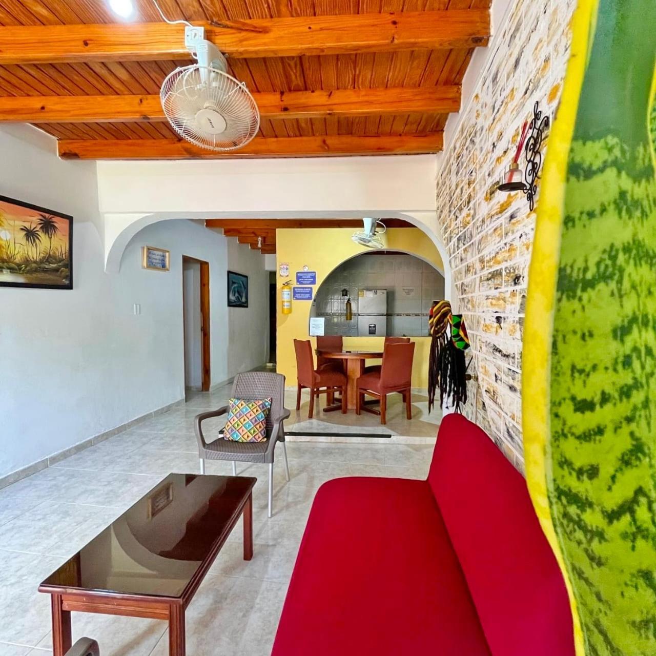 Hostal Mom Mariela Сан-Андрес Экстерьер фото